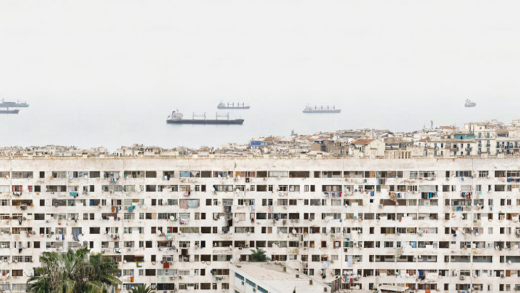 Alger - Bab-El-Oued n°2 - 2013 - C-Print - Edition of 5 - 140 x 300 cm - Edition of 5 - 70 x 149 cm © Stéphane Couturier